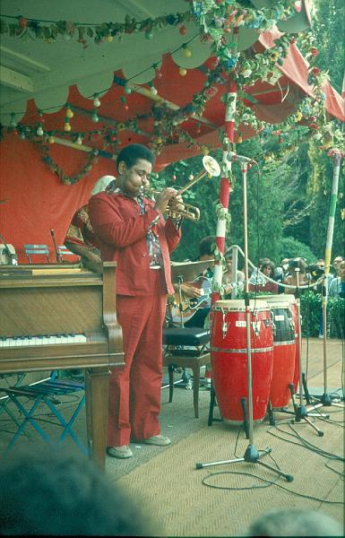 1976-007.jpg - Dizzy Gillespie Quartet 09.07.1976 18:00 Dance Stage
Dizzy Gillespie, Benjamin Brown, Mickey Roker