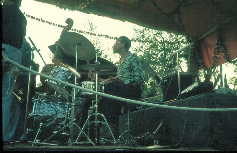 1976-013.jpg - Tootin For Pops 13.07.1976 20:00 Garden Stage
Alan Dawson