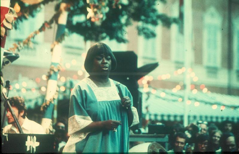 1976-022.jpg - 12.07.1976 19:00 Dance Stage
Sarah Vaughan (Foto Diethelm Schäffner)