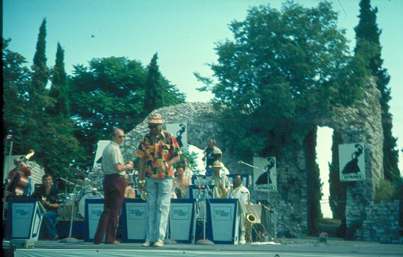 1976-035.jpg - New York Repertory Company 1976 Arena Stage
George Duvivier, Bucky Pizzarelly, Dick Hyman, Doc Cheatham, Eddy Bert, Joe Newman, Al Cobb, Heywood Henry