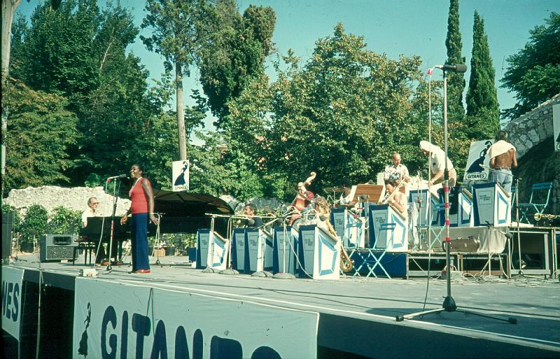 1976-056.jpg - 1976 Arena Stage
NYRC Open Rehearsal: Dick Hyman, Carrie Smith, Bucky Pizzarelli, George Duvivier, Bob Wilber, Panama Francis, Eddy Bert, Bernie Privin, Jimmy Maxwell, Joe Newman.
