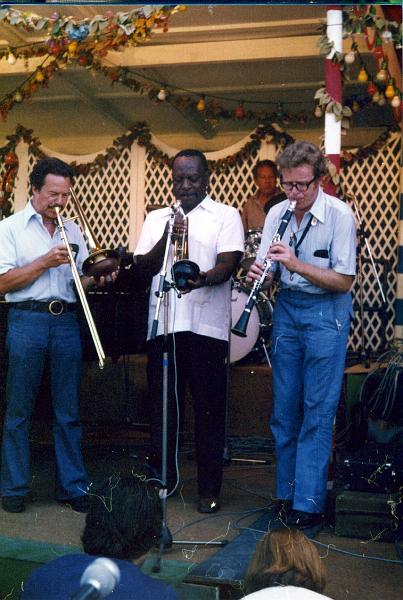 1976-094.jpg - 1976 Dance Stage NYRC: Eddie Bert, Cootie Williams, Bob Wilber