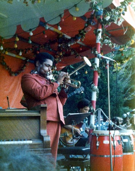 1976-097.jpg - 1976 Dizzy Gillespie