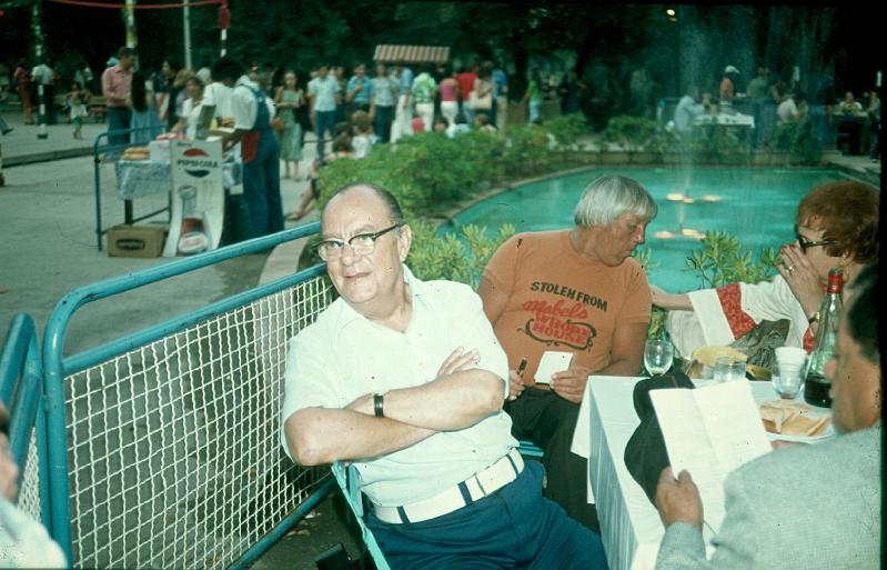1977-009.jpg - 1977 Pee Wee Erwin off-stage
