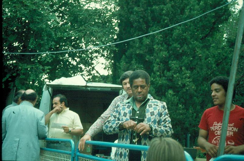 1977-046.jpg - 1977 Dizzy Gillespie off-stage