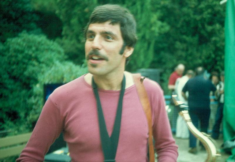 1977-049.jpg - 1977 Eddie Daniels off-stage