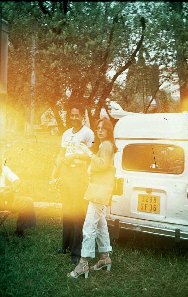 1977-079.jpg - 1977 Jon Faddis & wife off-stage