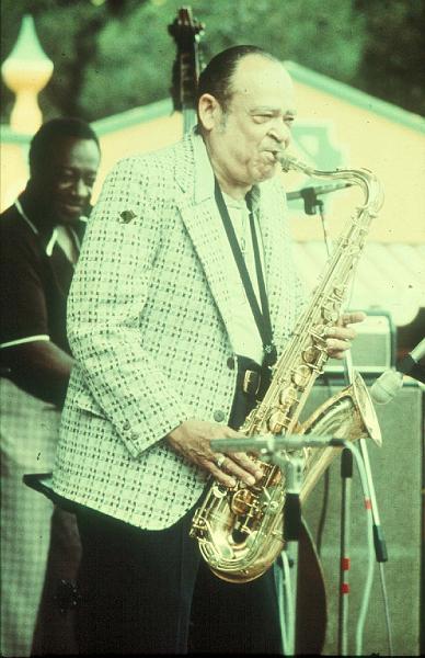 1977-DS17.jpg - 1977 Milt Hinton, Arnett Cobb (Foto Diethelm Schäffner)