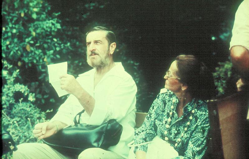 1977-DS43.jpg - 1977 Jimmy Maxwell & wife off-stage (Foto Diethelm Schäffner)