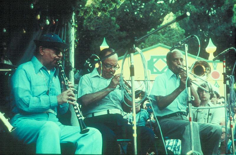 1977-DS44.jpg - 1977 Barney Bigard, Pee Wee Erwin, Vic Dickenson (Foto Diethelm Schäffner)