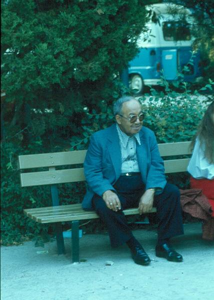 1978-003.jpg - 1978 Billy Mackel off-stage