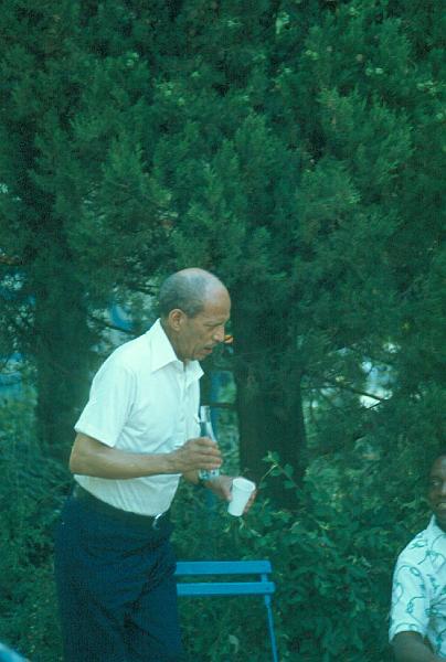 1978-023.jpg - 1978 Vic Dickenson off-stage