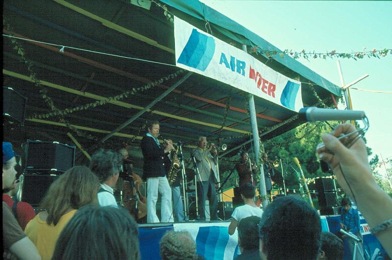 1978-034.jpg - 09.07.1978 Garden Stage
"The World's Greatest Jazz Band": Dick Hyman, Johnny Mince, Yank Lawson, Bob Haggart, Bob Rosengarden, Wild Bill Davison, George Masso