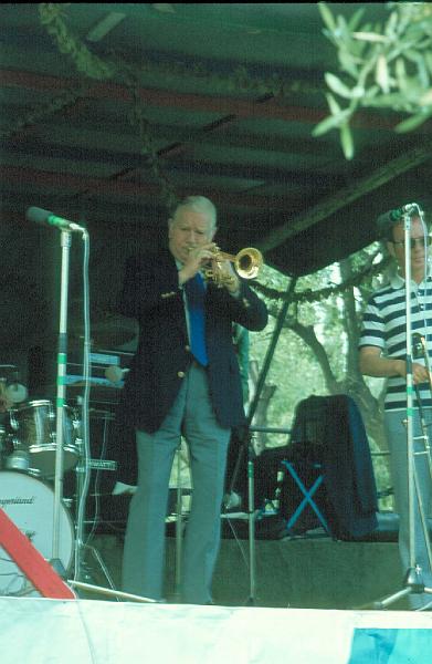 1978-039.jpg - 09.07.1978 Garden Stage
"The World's Greatest Jazz Band":
Wild Bill Davison, George Masso