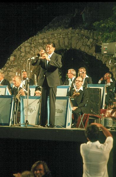 1978-044.jpg - 07.07.1978 Arena Stage
"Lionel Hampton All Star Big Band":
Earl Warren, John Gordon, Doc Cheatham, Kai Winding, Pepper Adams, Jimmy Maxwell, Joe Newman