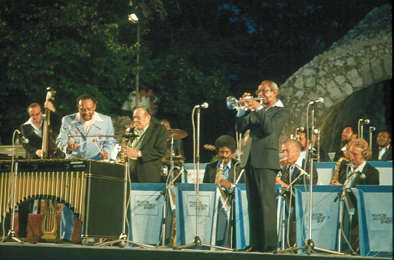 1978-046.jpg - 07.07.1978 Arena Stage
"Lionel Hampton All Star Big Band":
Jackson, Hampton, Cobb, Francis, McPherson, Newman, Warren, Gordon, Powell, Moen, Anderson