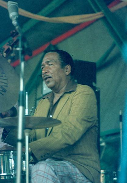 1979-037.jpg - 12.07.1979 Garden Stage 17:00
Gus Johnson - Jay McShann Quintet & Guests