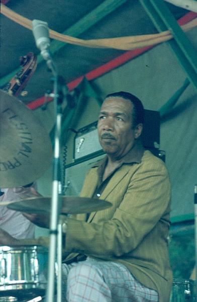 1979-041.jpg - 12.07.1979 Garden Stage 17:00
Gus Johnson - Jay McShann Quintet & Guests