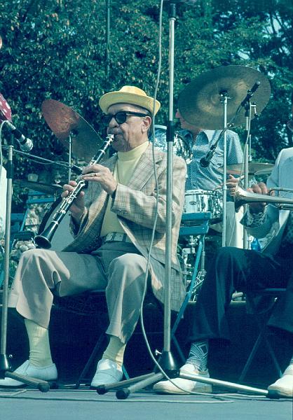 1979-068.jpg - 1979 Arena Stage
Barney Bigard, Shelly Manne, Buck Clayton