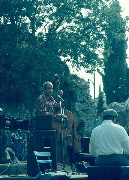 1979-070.jpg - 1979 Arena Stage
Slam Stewart, Hank Jones