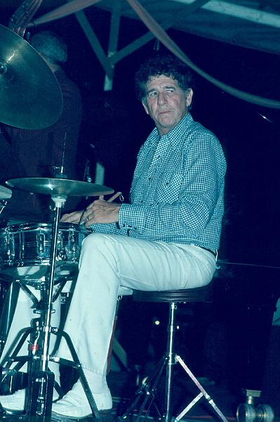 1979-091.jpg - 1979 Garden Stage
Shelly Manne