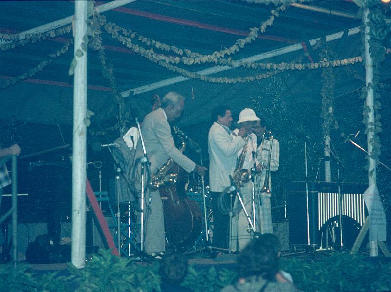 1979-102.jpg - 1979 Garden Stage
Sonny Stitt, Illinois Jacquet, Al Grey, Milt Jackson