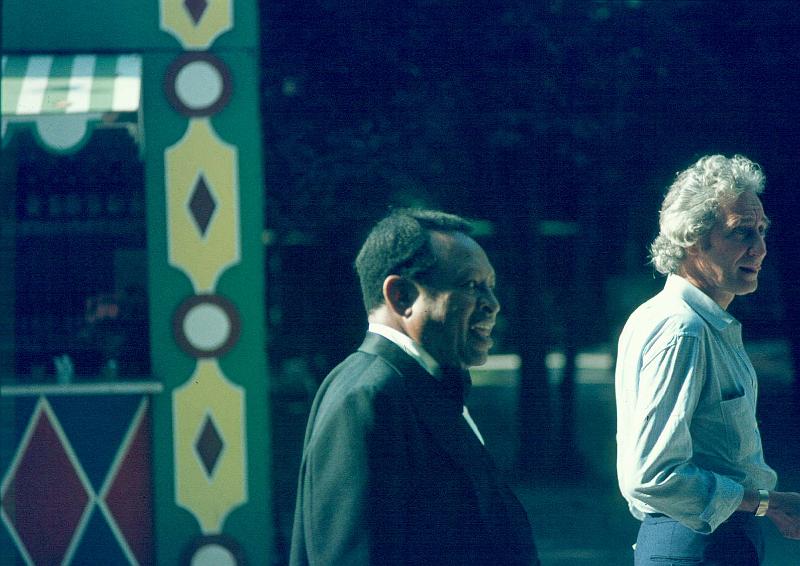 1979-112.jpg - 1979 Lionel Hampton - Dave Brubeck off-stage