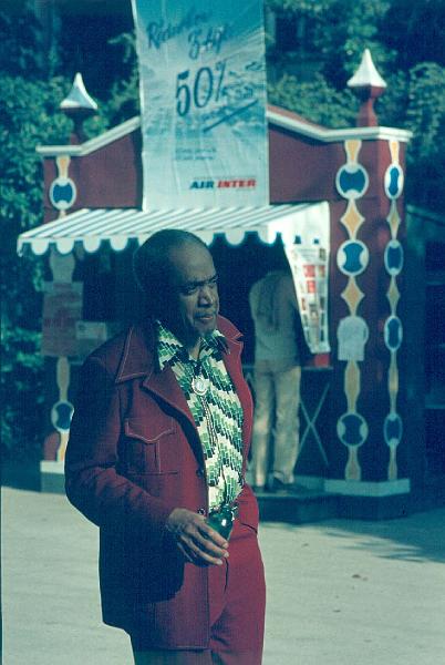 1979-114.jpg - 1979 Slam Stewart off-stage