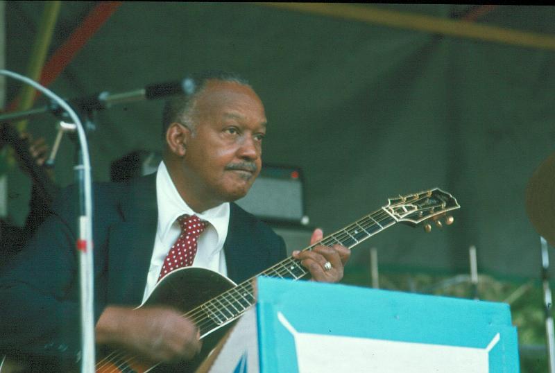 1980-12.jpg - 1980 Bill Easly - Panama Francis & His Savoy Sultans