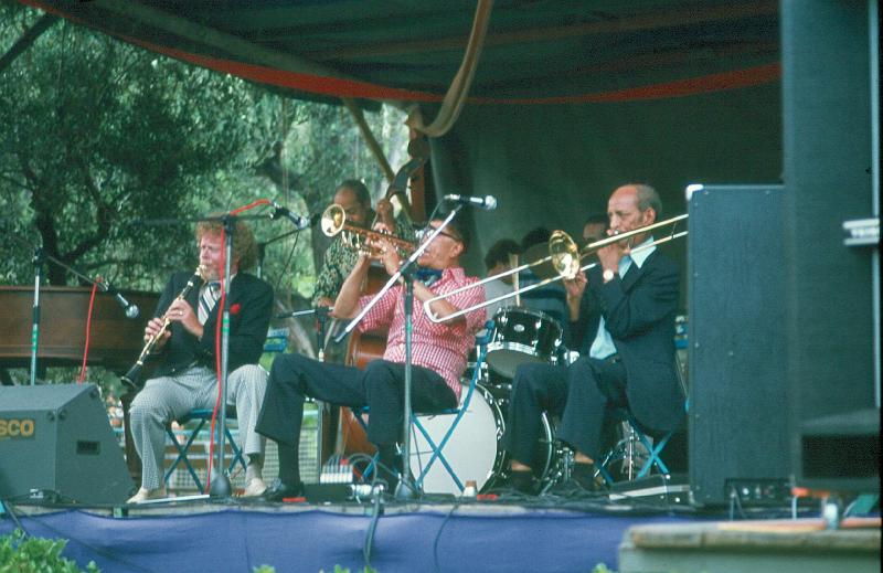 1980-21.jpg - 1980 Bob Wilber, Slam Stewart, Doc Cheatham, Gus Johnson, Vic Dickenson