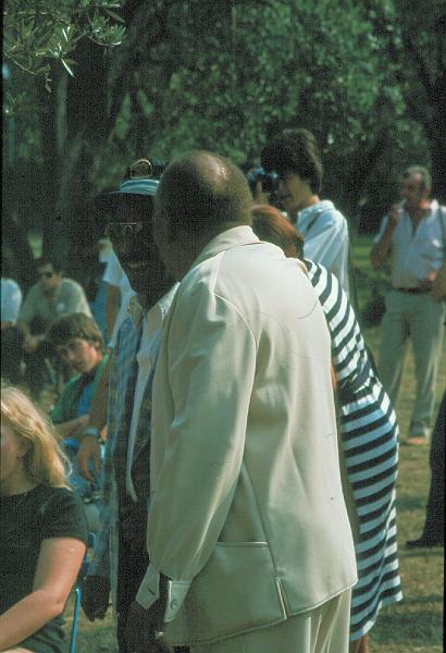 1980-24.jpg - 1980 Oliver Jackson - Budd Johnson off-stage