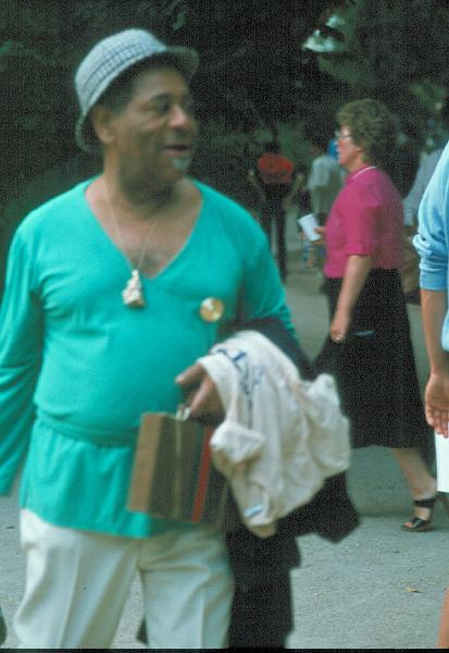 1980-47.jpg - 1980 Dizzy Gillespie off-stage