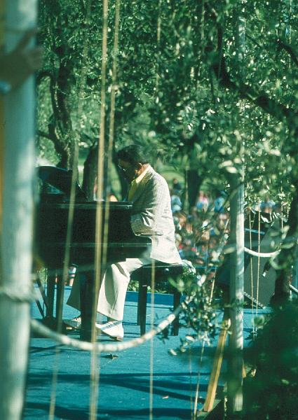 1981-30.jpg - 1981 Sir Charles Thompson