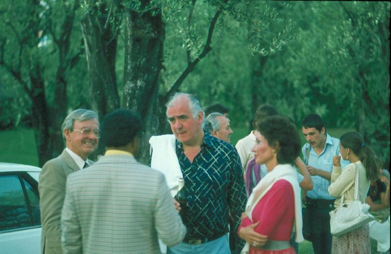 1981-42.jpg - 1981 Kai Winding - Illinois Jacquet - Peter Boysen off-stage