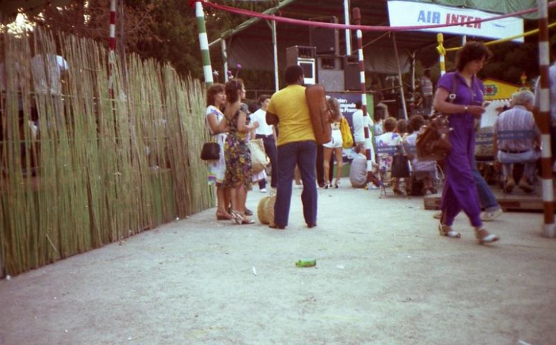 1982-04.jpg - 1982 Unknown Trumpeter off-stage