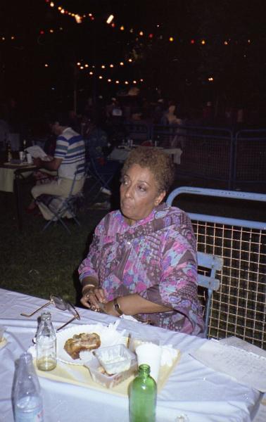 1982-08.jpg - 1982 Carmen McRae off-stage