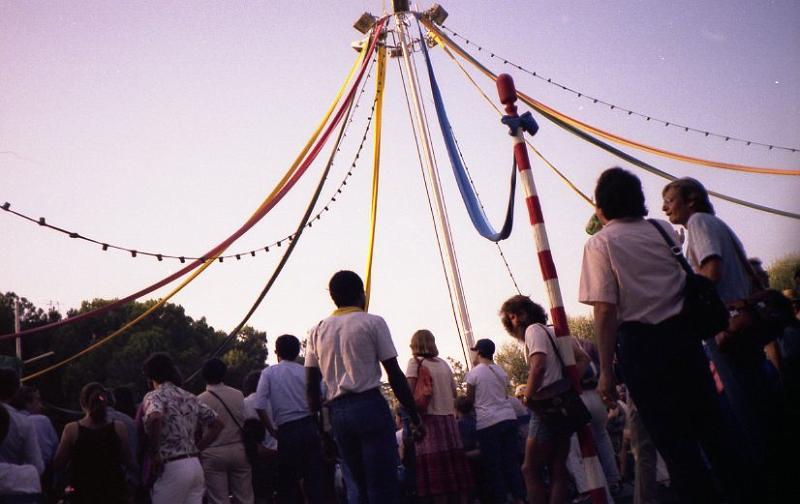 1982-38.jpg - 1982 Dance Stage