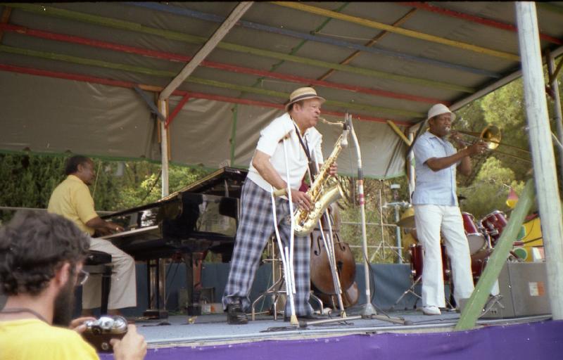 1982-50.jpg - 1982 Charlie Fox (?), Arnett Cobb, Al Grey