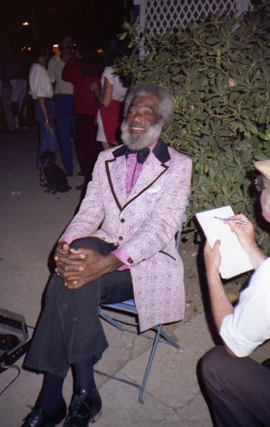 1982-66.jpg - 1982 Slim Gaillard off-stage