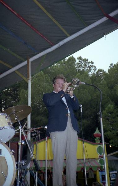 1983-023.jpg - 1983 Warren Vachè