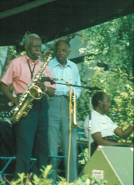 1983-034.jpg - 09.07.1983 Garden Stage
"The Harlem Blues & Jazz Band":
George Kelly, Robert Williams, Eddie Durham