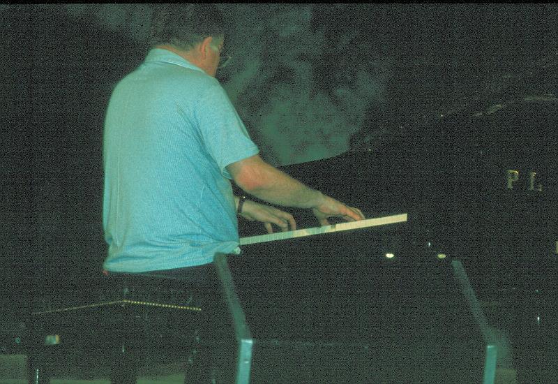 1983-045.jpg - 09.07.1983 Arena Stage
Dick Wellstood