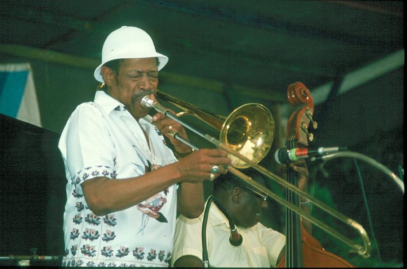 1983-052.jpg - 10.07.1983 Dance Stage
Al Grey, Major Holley