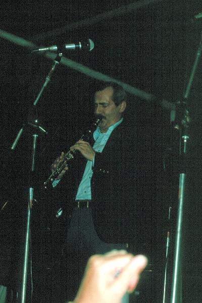 1983-080.jpg - 10.07.1983 Dance Stage
Kenny Davern