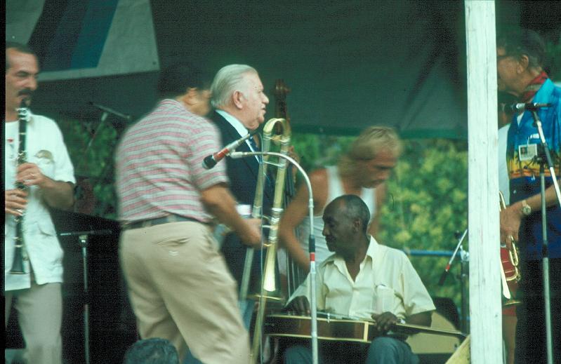 1983-104.jpg - 12.07.1983 Dance Stage
Kenny Davern, Britt Woodman, Wild Bill Davison, Al Casey, Doc Cheatham