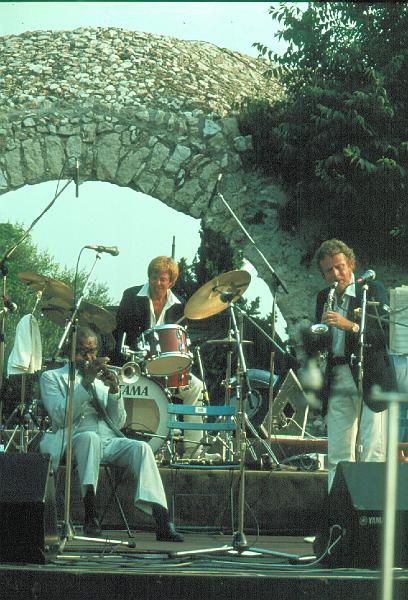 1983-116.jpg - 14.07.1983 Arena Stage
"Bob Wilber & The Bechet Legacy":
Jabbo Smith, Butch Miles, Bob Wilber