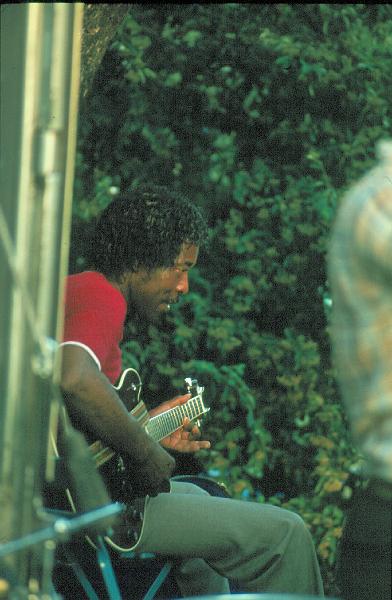 1983-134.jpg - 1983 Buddy Guy