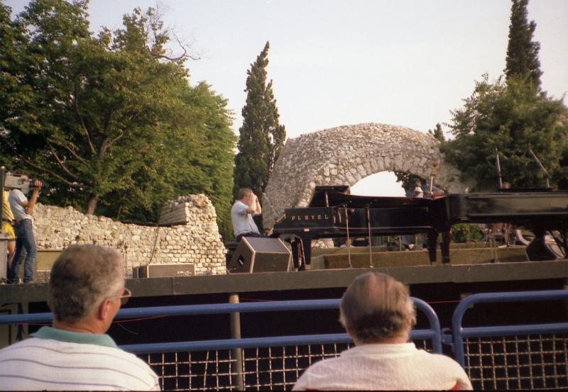 1983-170.jpg - 10.07.1983 Arena Stage
"Whorehouse Pianos":
Dick Wellstood
