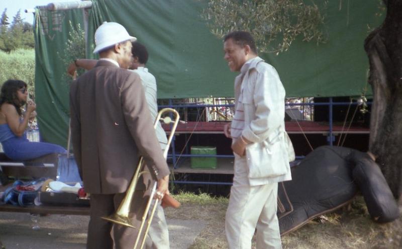 1983-195.jpg - 1983 Al Grey - John Lewis off-stage