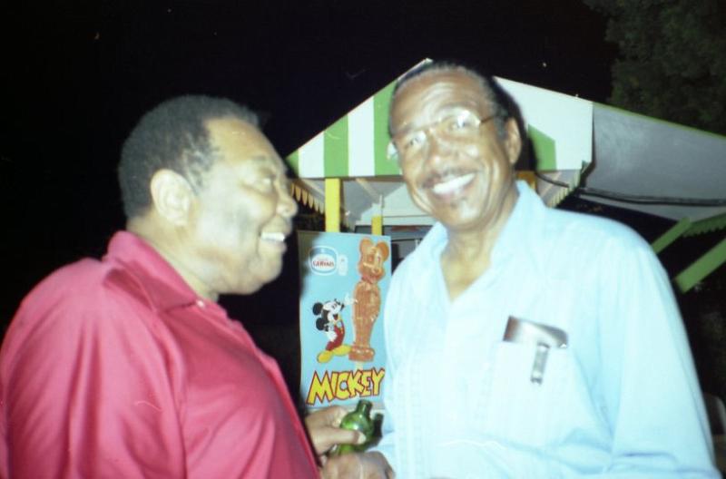 1984-005.jpg - 1984 Jay McShann - Gus Johnson off-stage